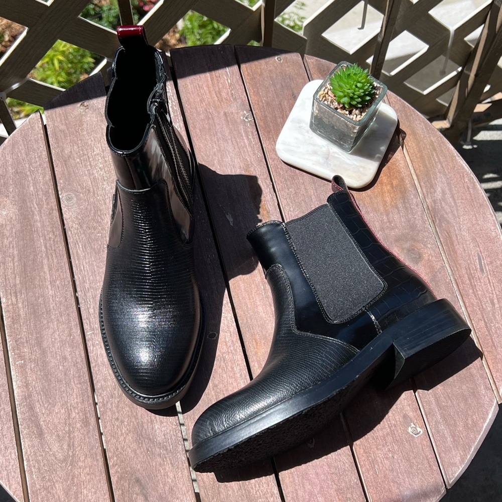 Jeffrey Campbell Corrode Chelsea Boot